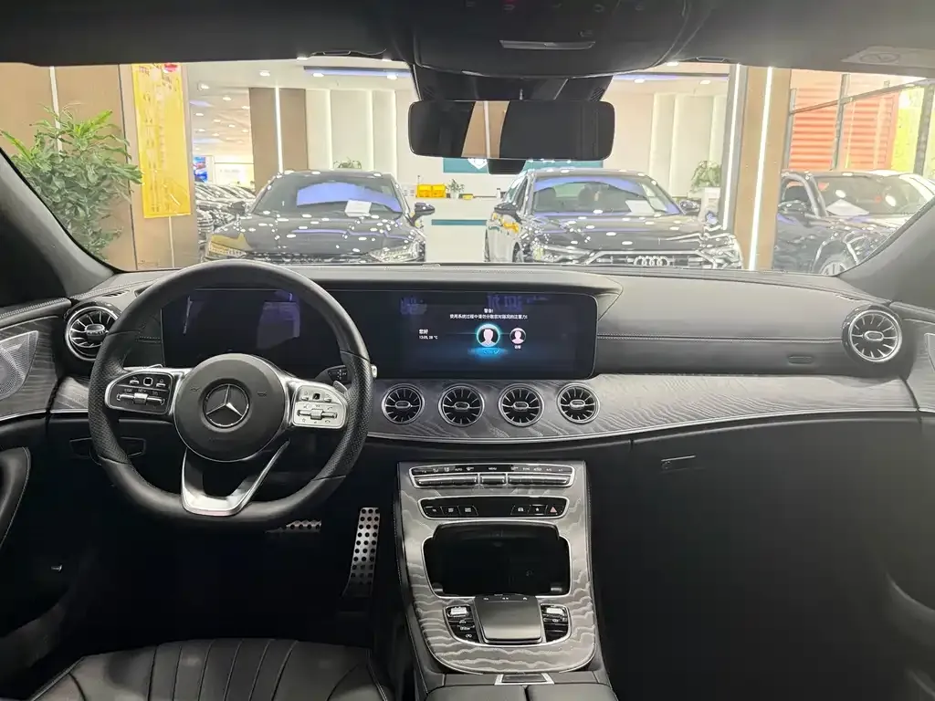 Mercedes-Benz CLS — фото 6