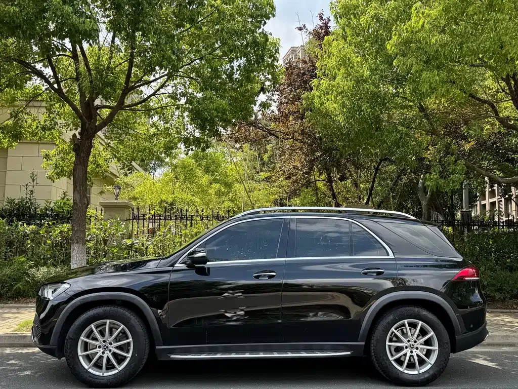 Mercedes-Benz GLE (Import) — фото 9