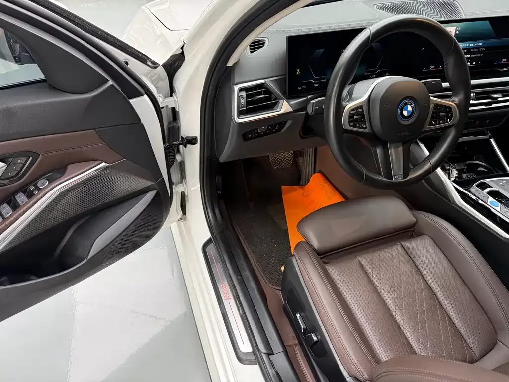 BMW i3 — фото 7