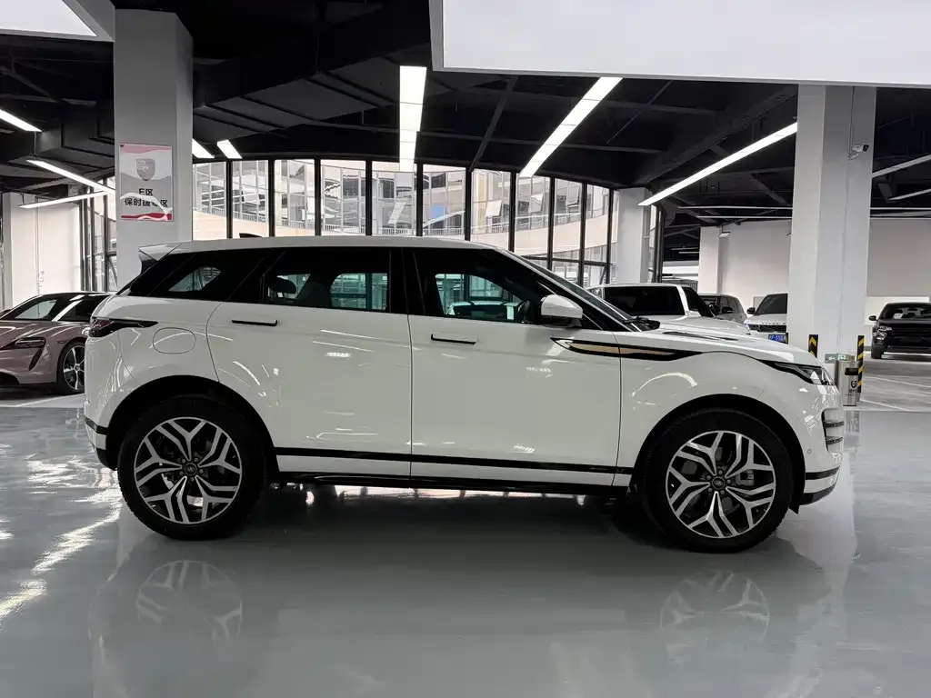 Land Rover Evoque — фото 3