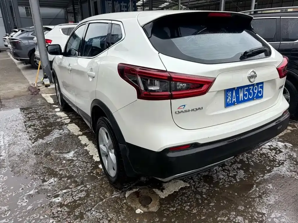 Nissan Qashqai — фото 6
