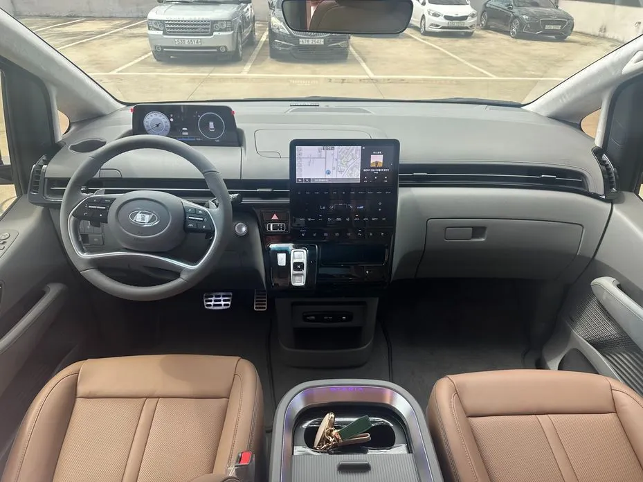 Hyundai Staria — фото 3