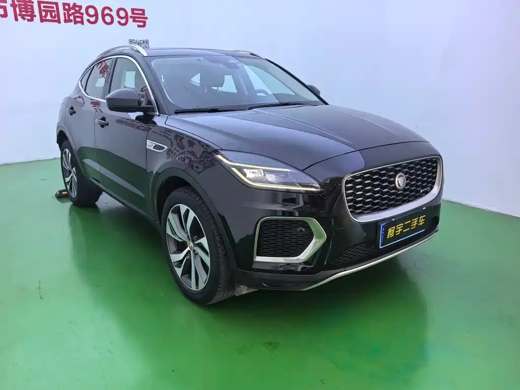 Jaguar E-PACE — фото 5