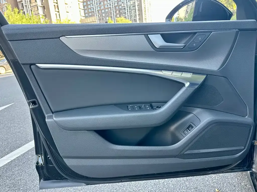 Audi A6 (Import) — фото 5