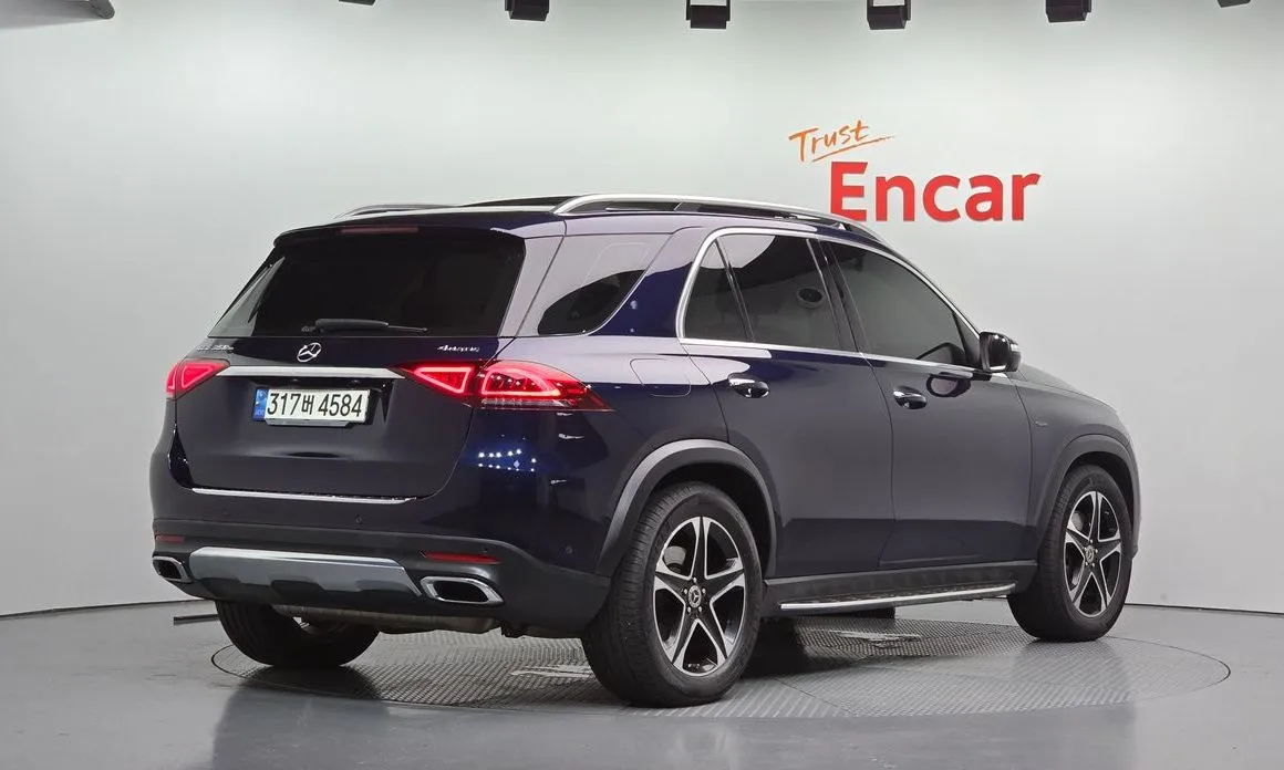 Mercedes-Benz GLE-Class — фото 5