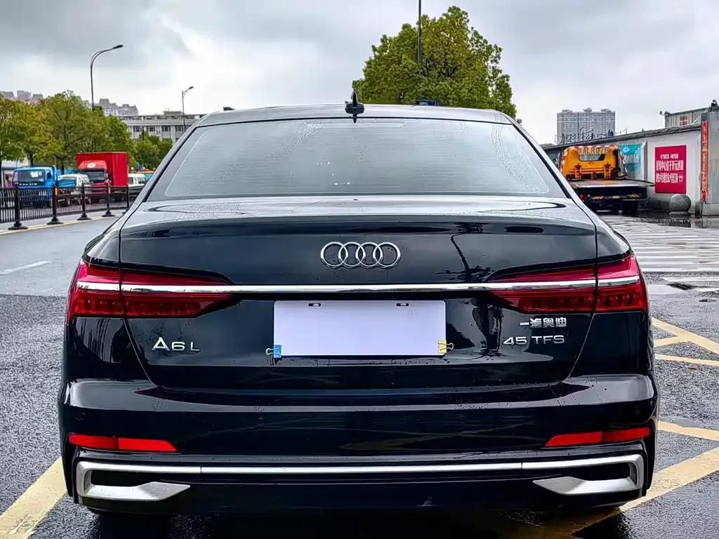 Audi A6L — фото 3