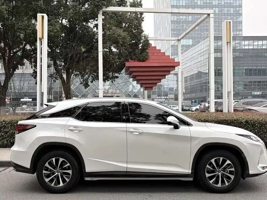 Lexus RX — фото 7