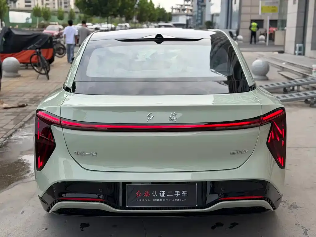 Hongqi EH7 — фото 2
