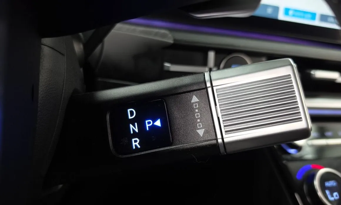 Hyundai Santafe — фото 2