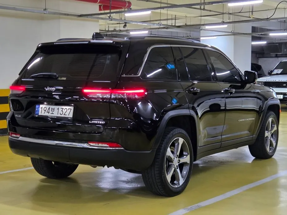 Jeep Cherokee — фото 3