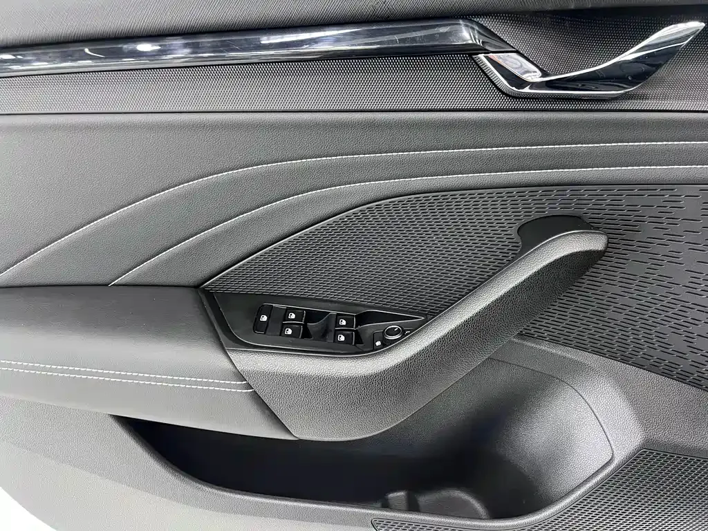 Skoda Octavia — фото 10