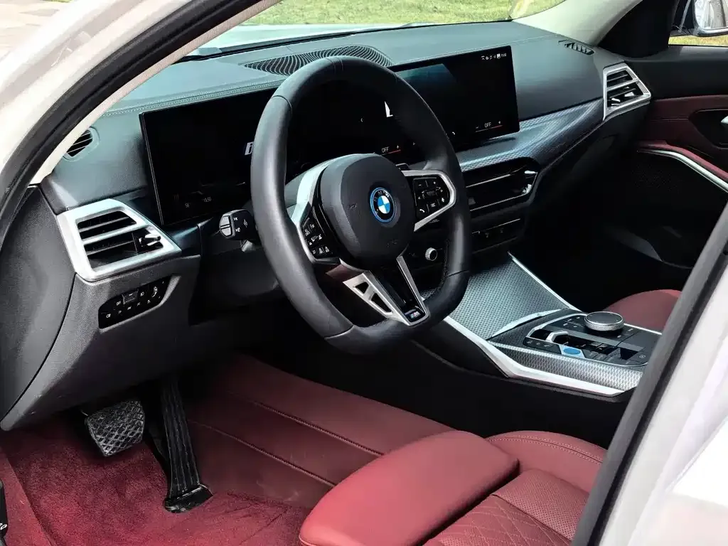 BMW i3 — фото 7