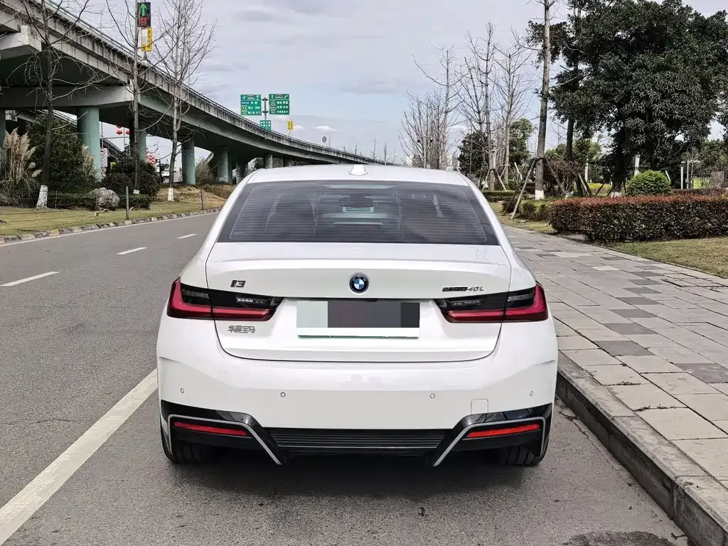 BMW i3 — фото 8