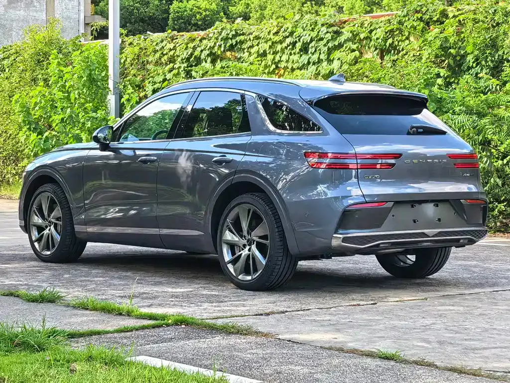 Genesis GV70 — фото 9