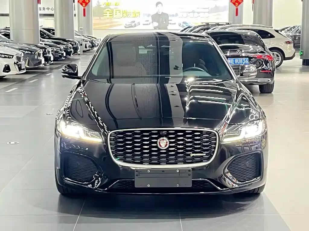 Jaguar XFL — фото 4