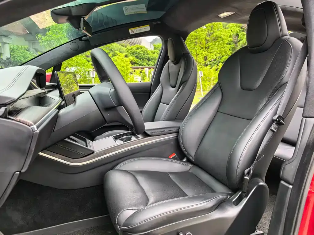 Tesla Model X — фото 4