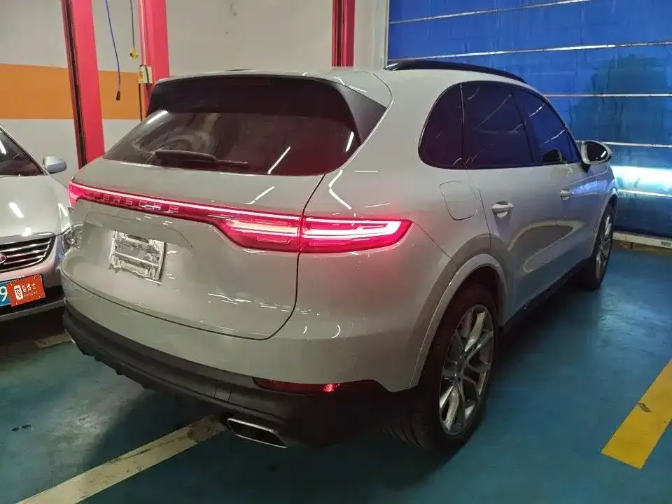 Porsche Cayenne Hybrid — фото 3