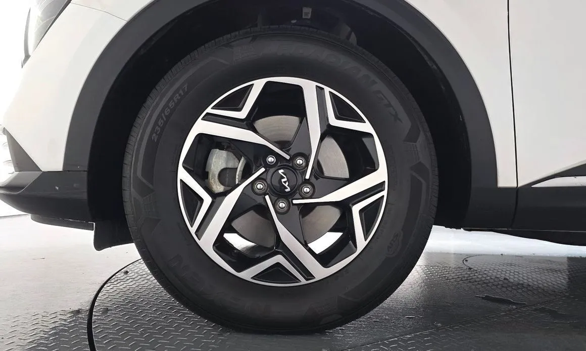 Kia Sportage — фото 9