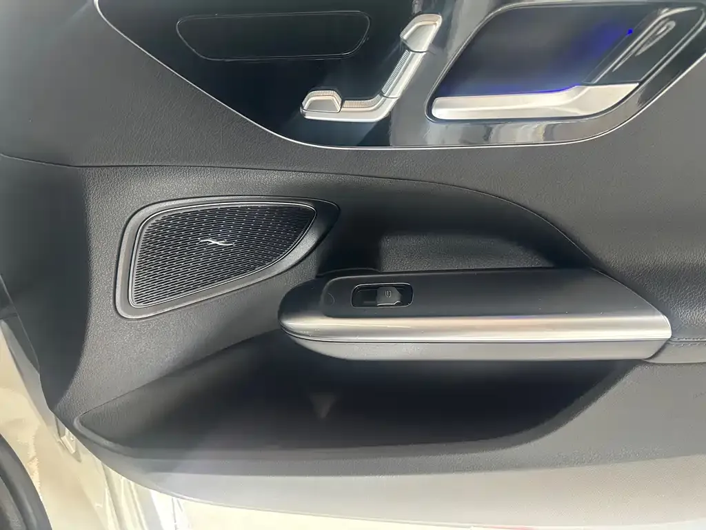 Mercedes-Benz C-Class New Energy — фото 4