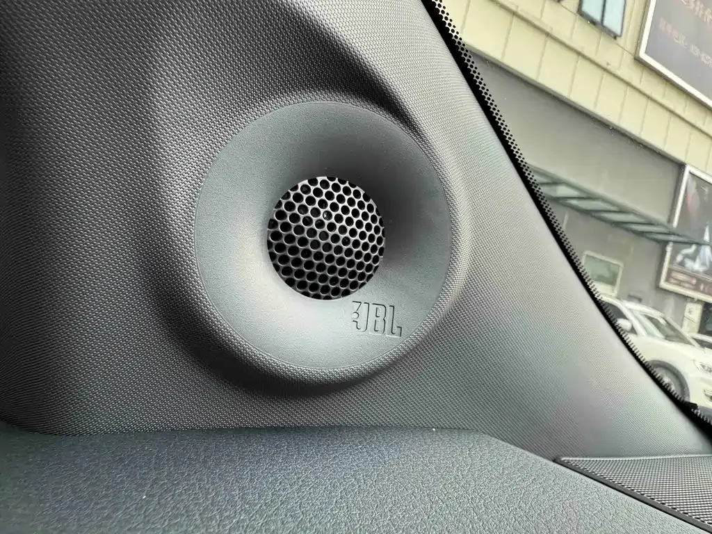 Toyota Sienna — фото 9