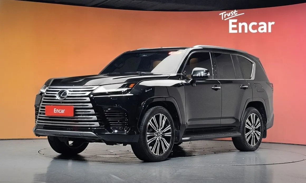 Lexus LX — фото 1
