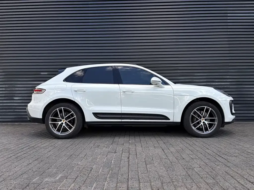 Porsche Macan — фото 7