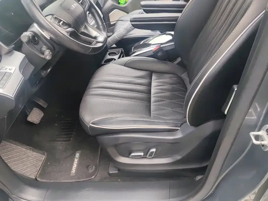 Roewe iMAX8 — фото 3