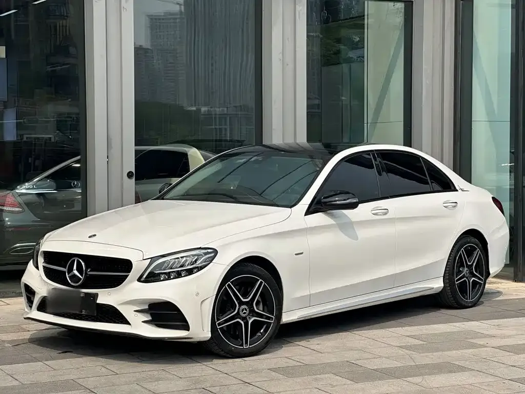 Mercedes-Benz C-Class — фото 1