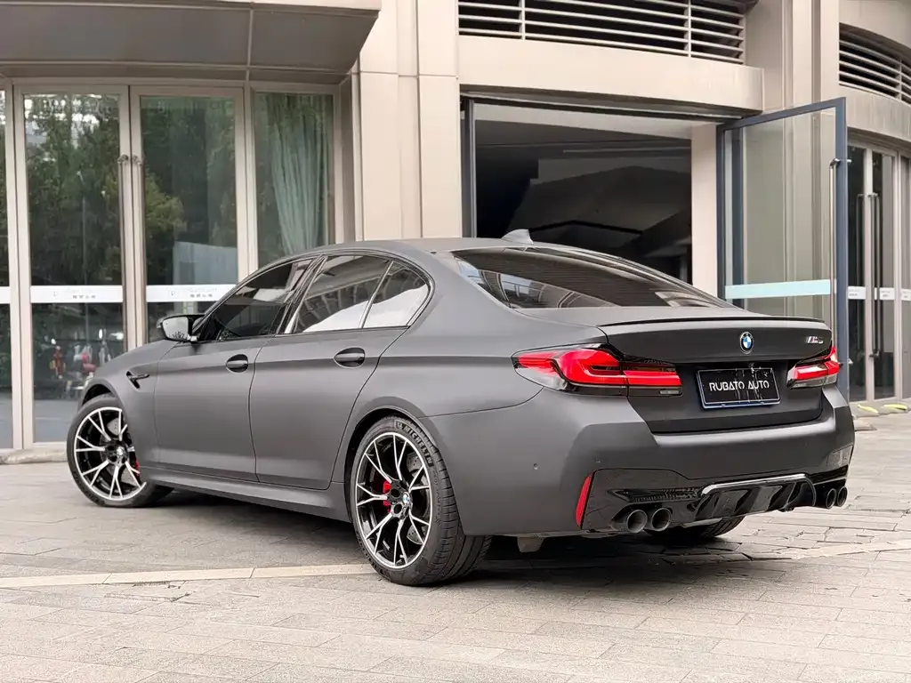 BMW M5 — фото 7