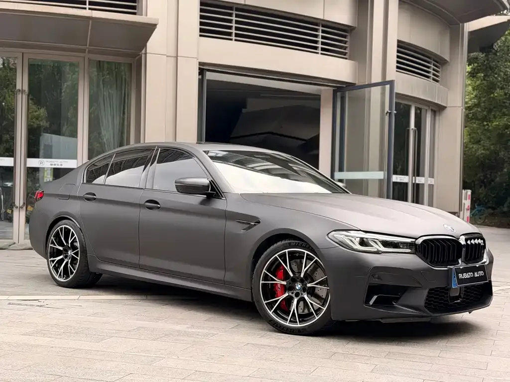 BMW M5 — фото 9