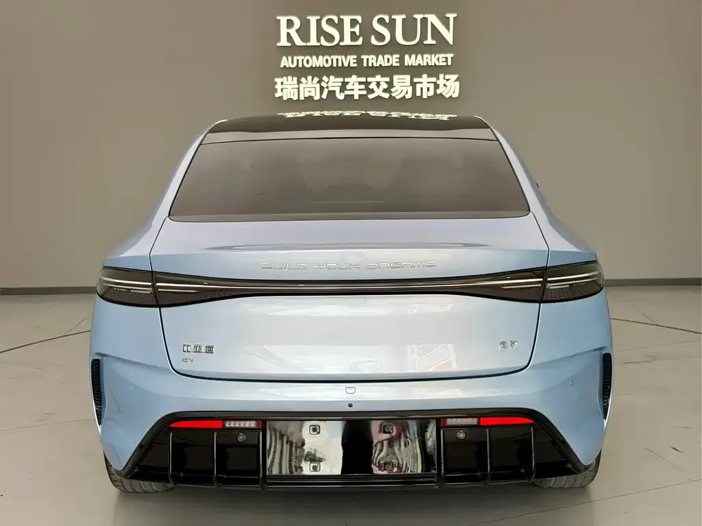 BYD Seal — фото 6