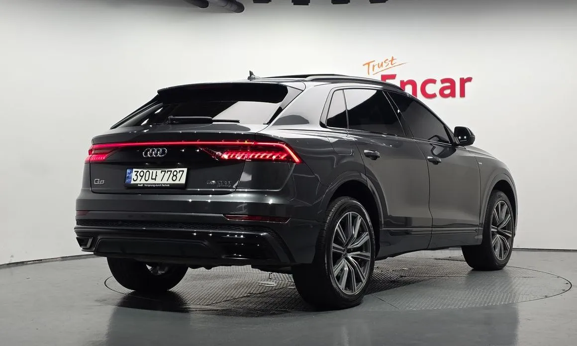 Audi Q8 — фото 4