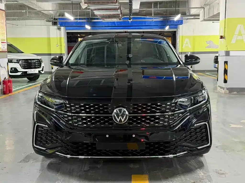Volkswagen Passat — фото 6