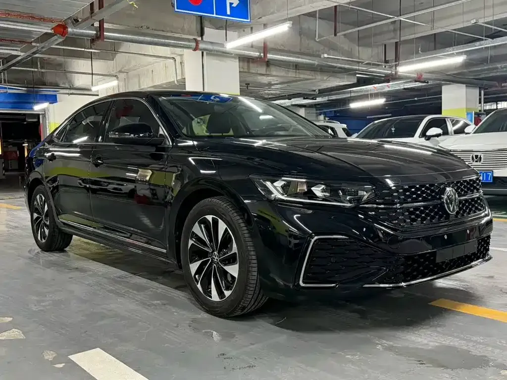 Volkswagen Passat — фото 5