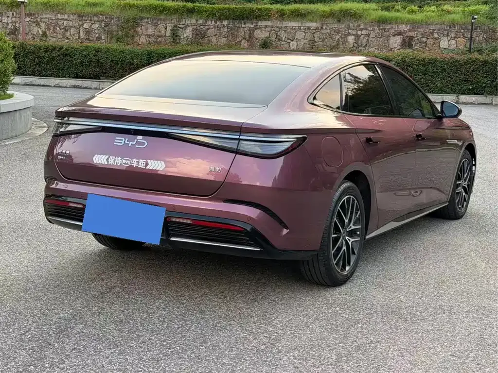 BYD Seal — фото 10