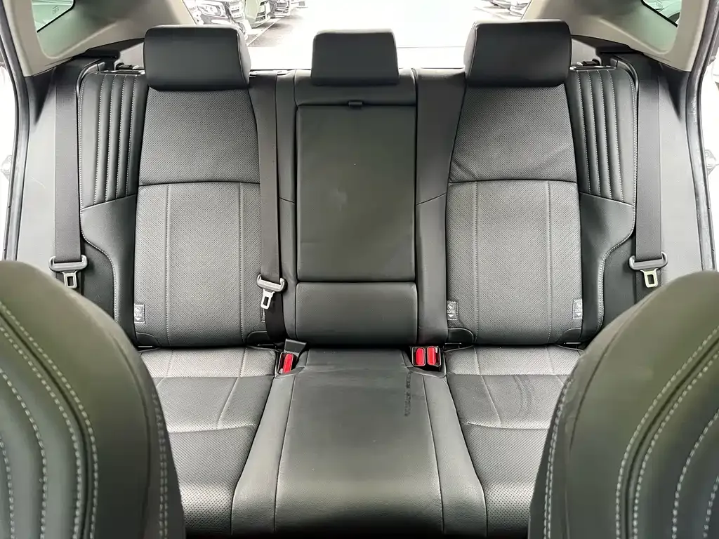 Toyota Harrier — фото 3