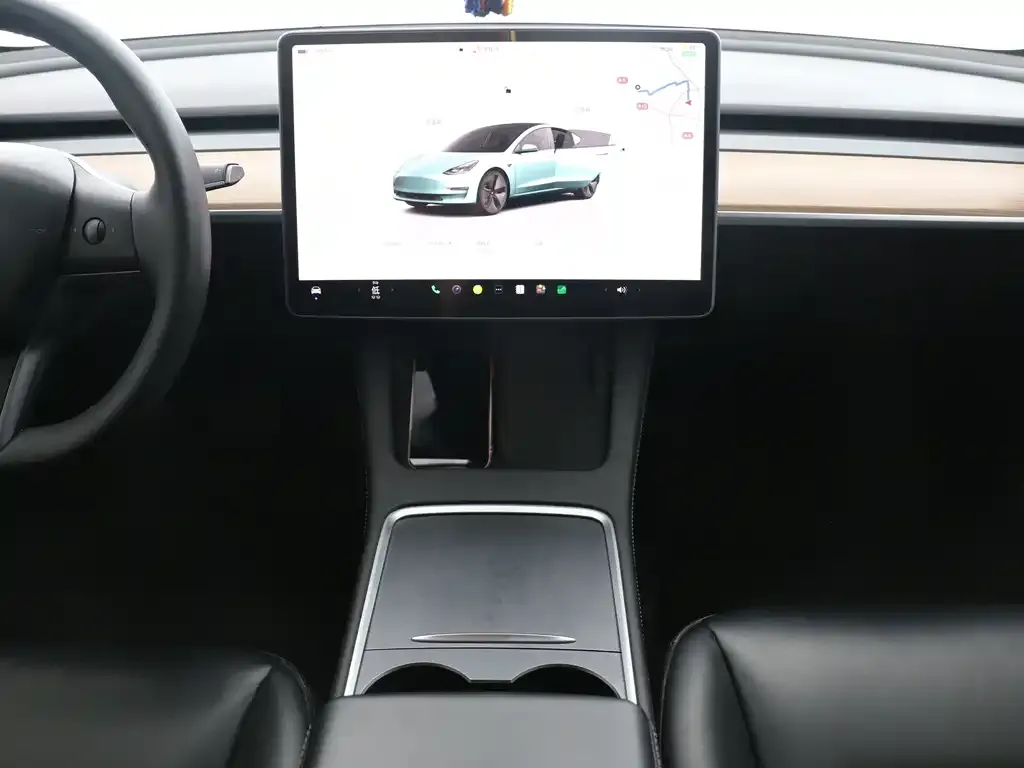 Tesla Model 3 — фото 6
