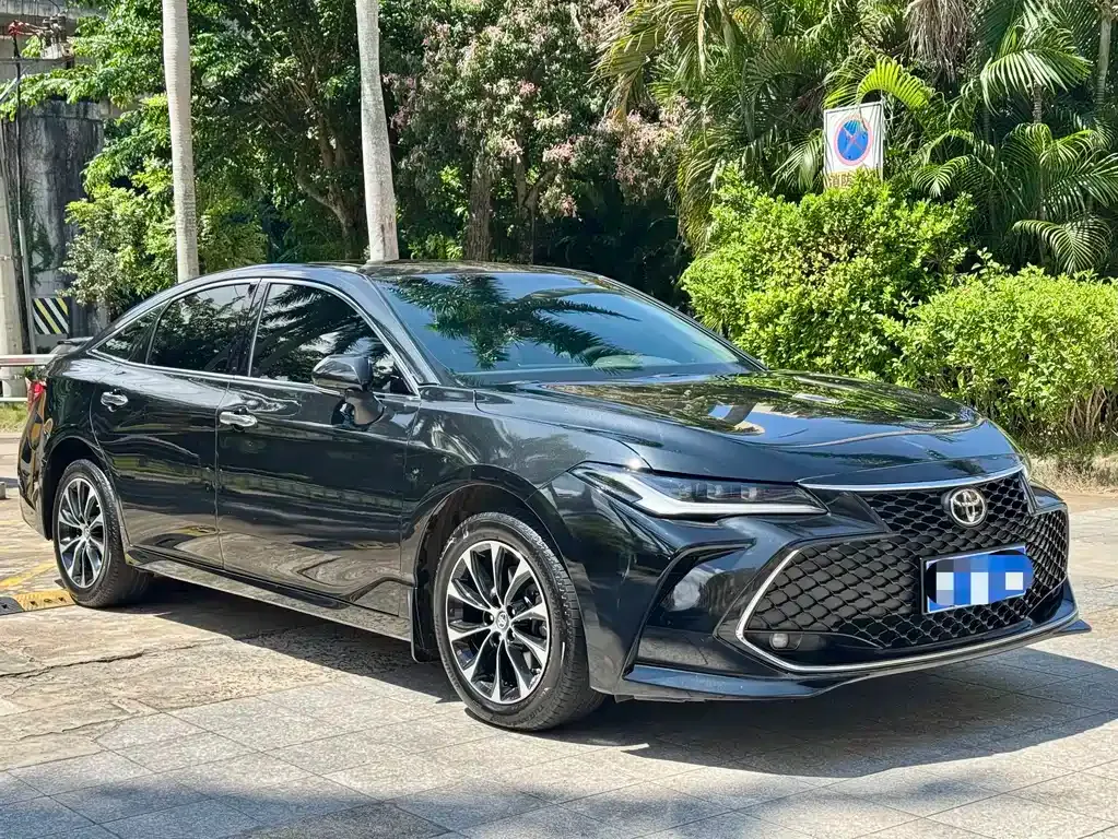 Toyota Avalon — фото 5