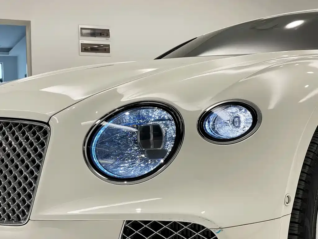 Bentley Continental — фото 6