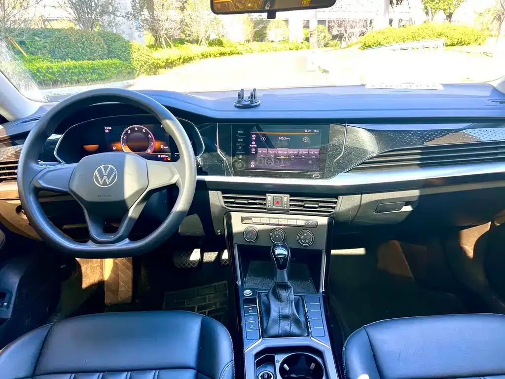 Volkswagen Passat — фото 4