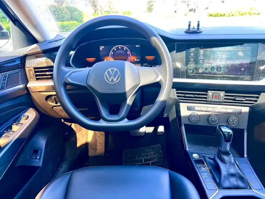 Volkswagen Passat — фото 6