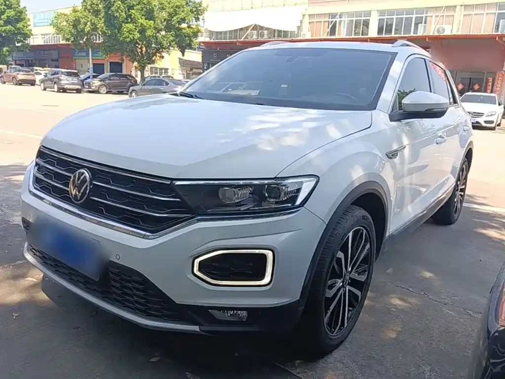Volkswagen T-Roc — фото 2