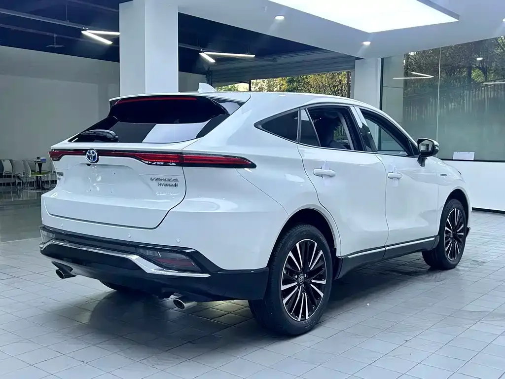 Toyota Venza — фото 5