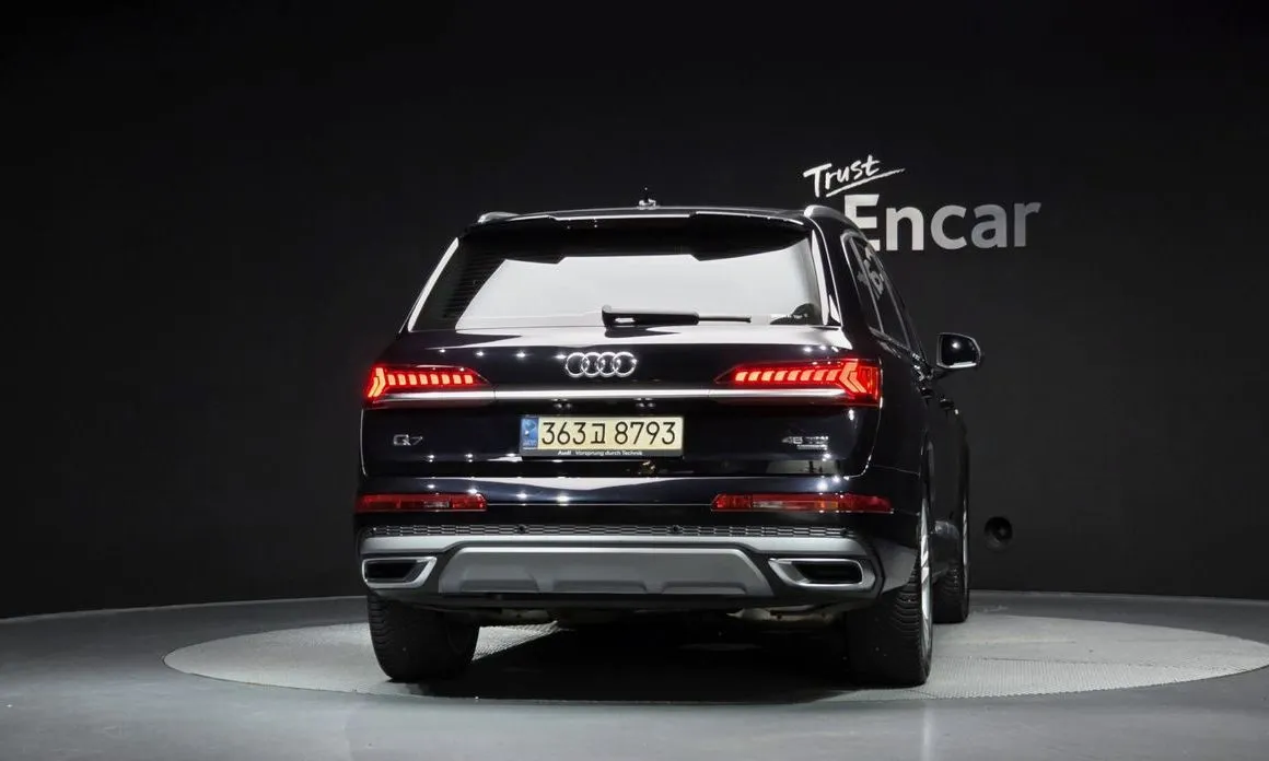 Audi Q7 — фото 4
