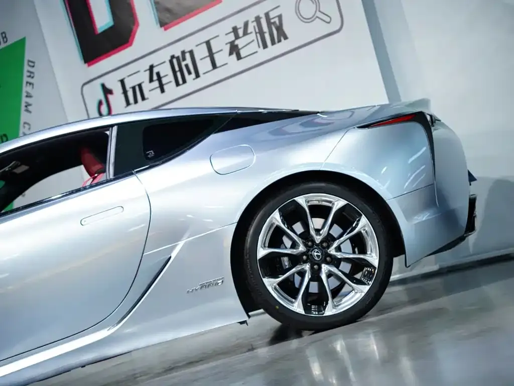 Lexus LC — фото 4