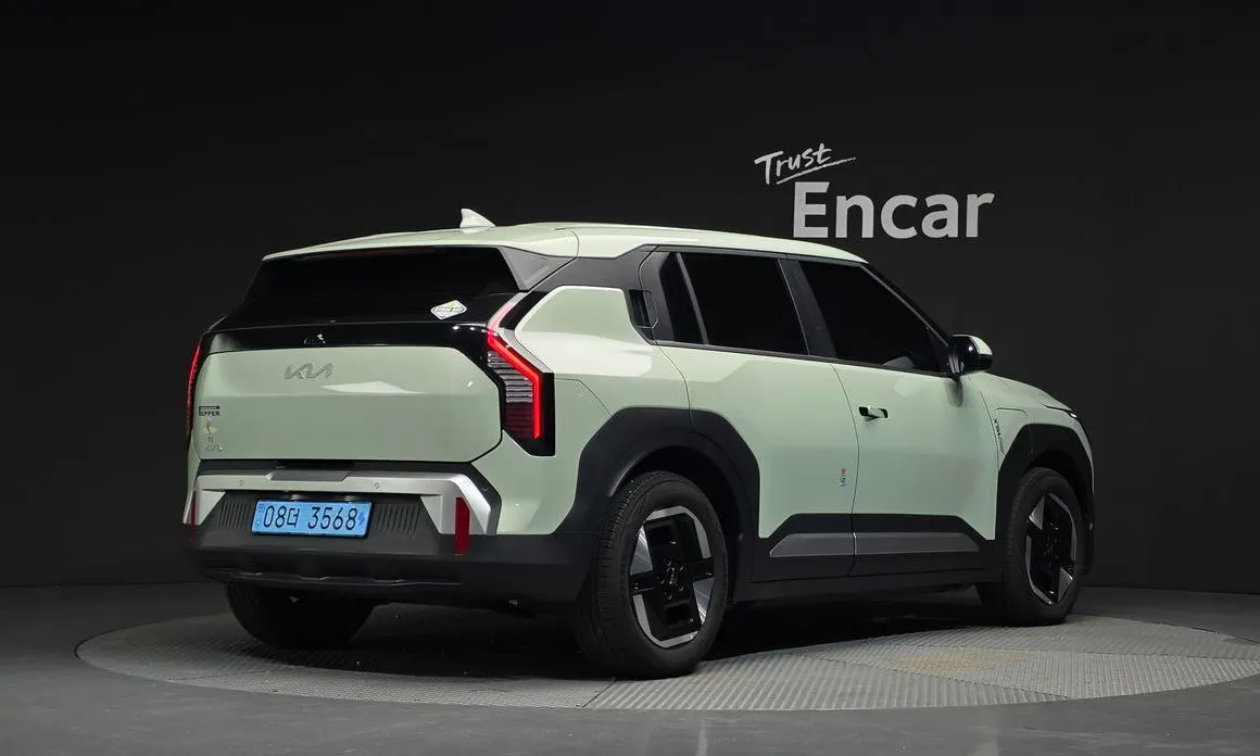 Kia EV3 — фото 8