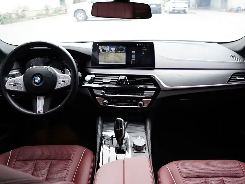 BMW 5 Series — фото 2