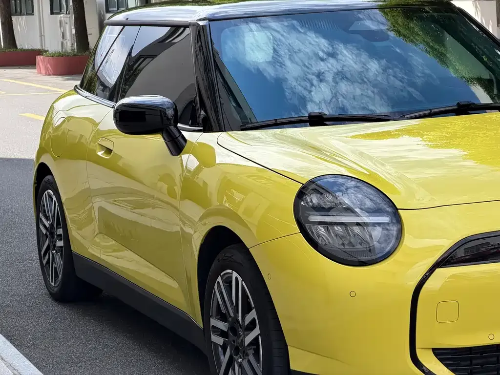 MINI Cooper EV — фото 2