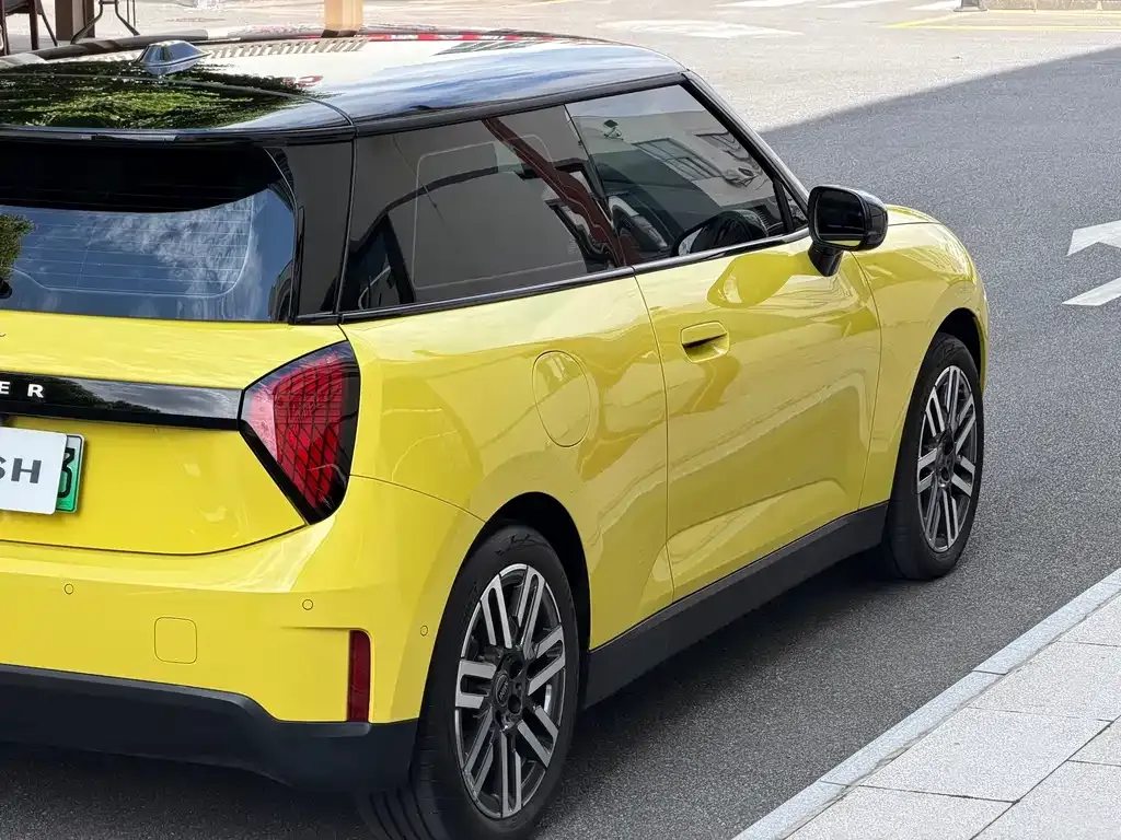 MINI Cooper EV — фото 7