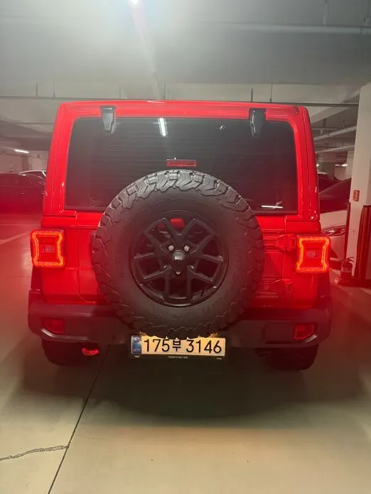 Jeep Wrangler — фото 2